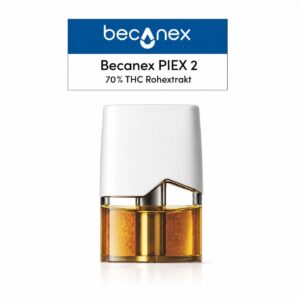 Eine durchsichtige Kartusche mit bernsteinfarbener Flüssigkeit mit der Aufschrift "Becanex PIEX 2 70% THC Rohextrakt in Curaleaf Vape Kartuschen (0,5ml) (ohne Curaleaf Gerät QMID)" erscheint unter einem blau-weißen Becanex-Logo auf einem schlichten weißen Hintergrund.